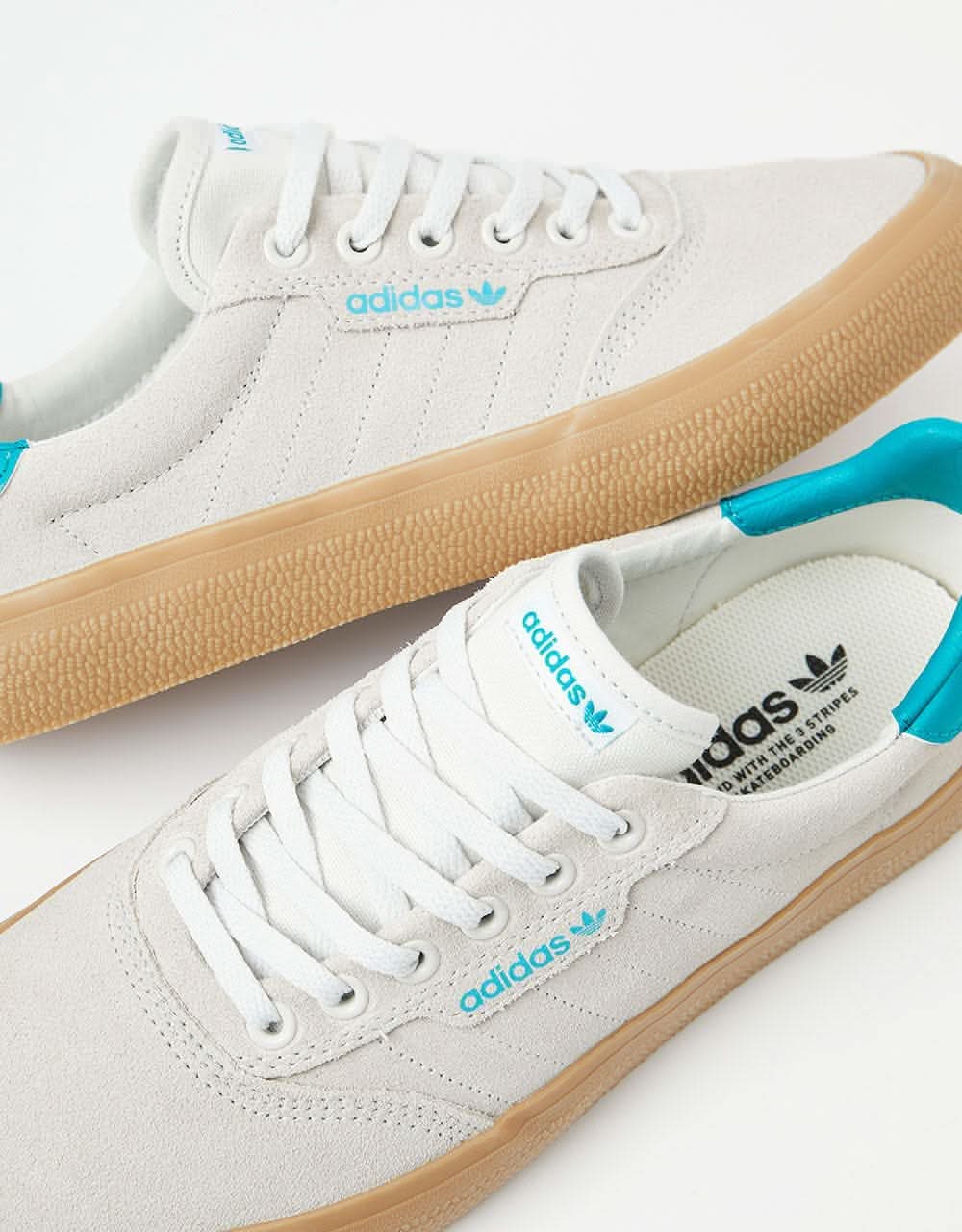adidas 3MC Skate Shoes - Chalk White/Glory Green/Gum - Image 4