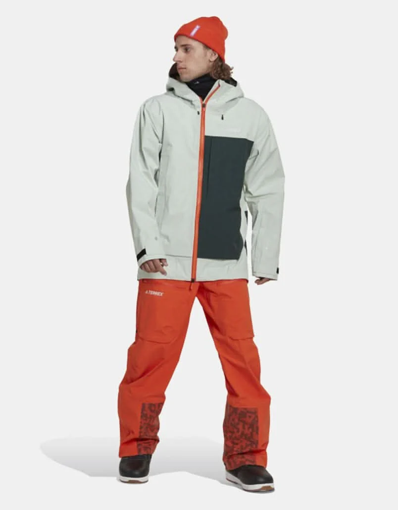 adidas Terrex Myshelter 3L GORE-TEX® 2023 Snowboard Jacket - Shadow Green/Linen Green - Image 4