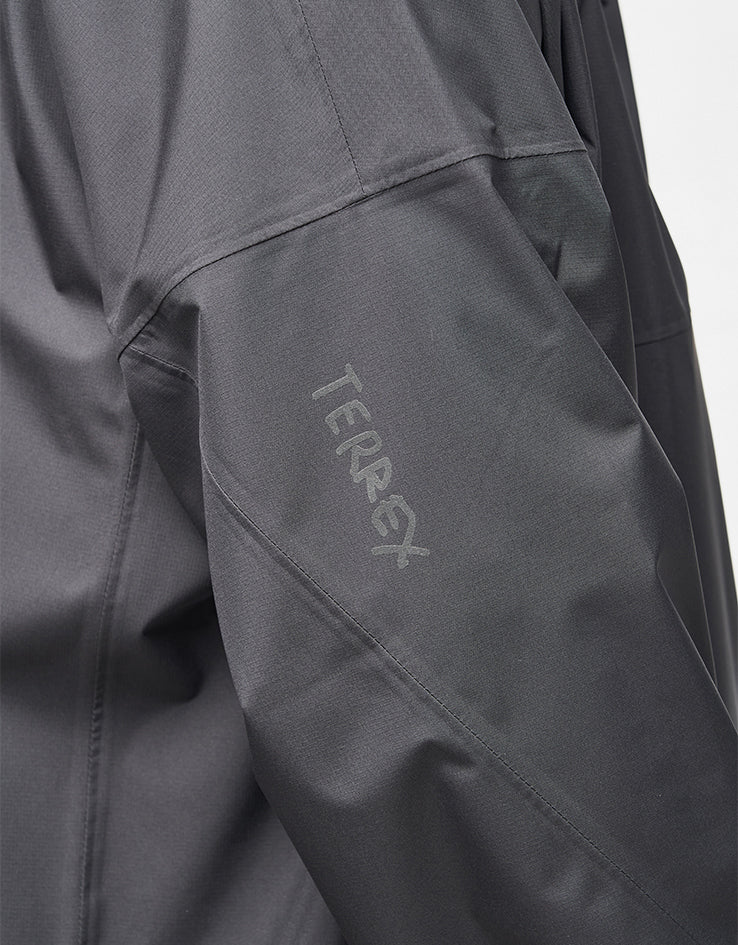adidas Terrex x Gonz Shmoo XPL 2.5L Jacket - Black - Image 9