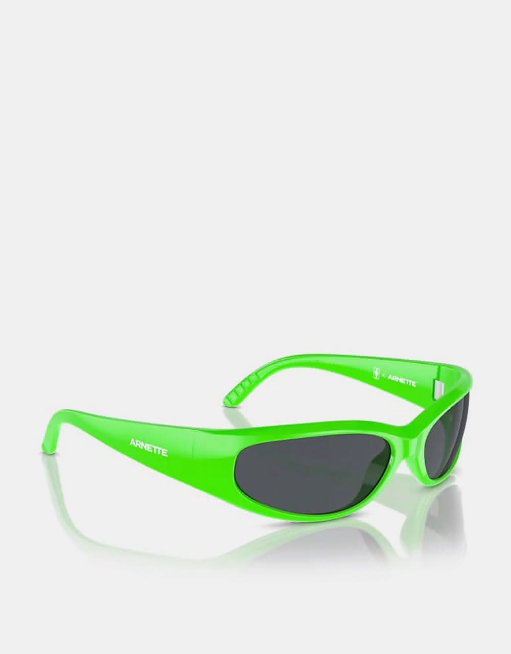 Arnette x Girl Catfish Sunglasses - Yeah Right - Image 5