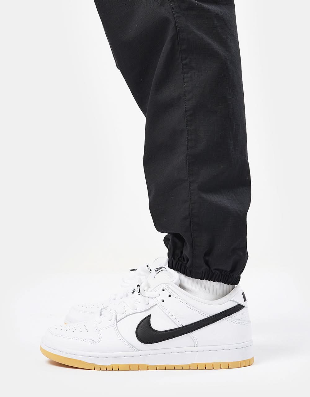 Carhartt WIP Cargo Jogger - Black (Rinsed) - Image 5