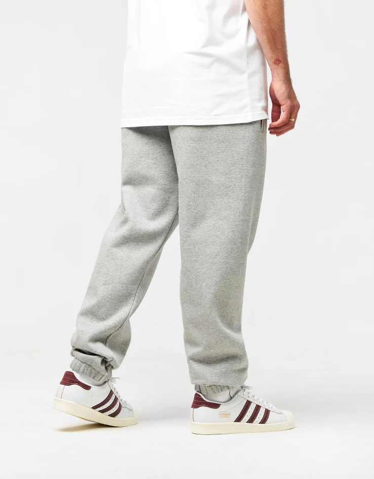 Carhartt WIP Chase Sweatpant - Grey Heather/Gold - Image 2