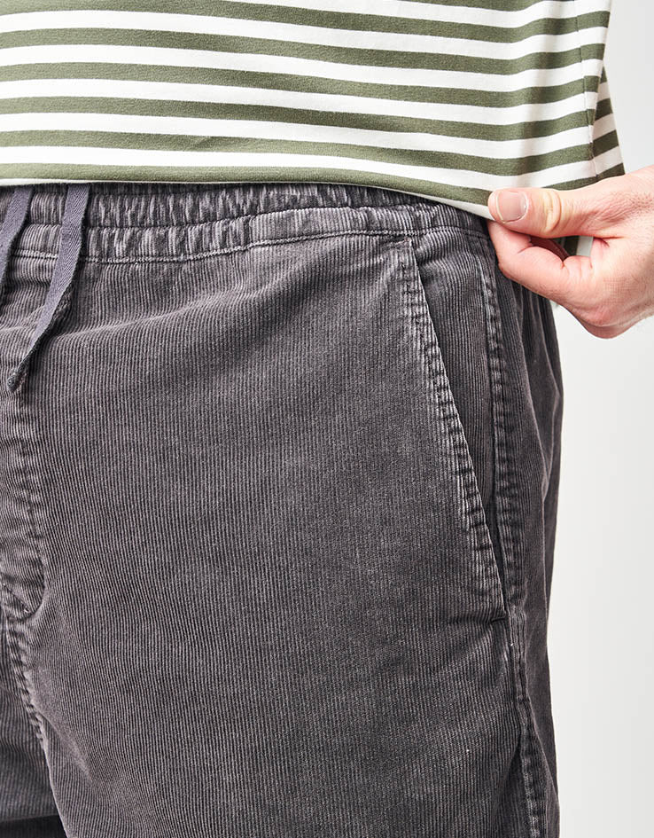 Carhartt WIP Reynold Short - Shale (Dusky Washed) - Image 6