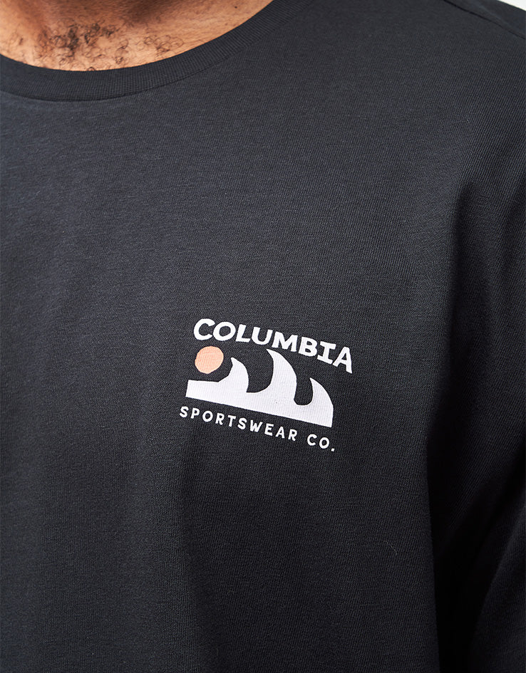 Columbia Explorers Canyon™ Back SS T-Shirt - Black/Peaks And Waves - Image 4