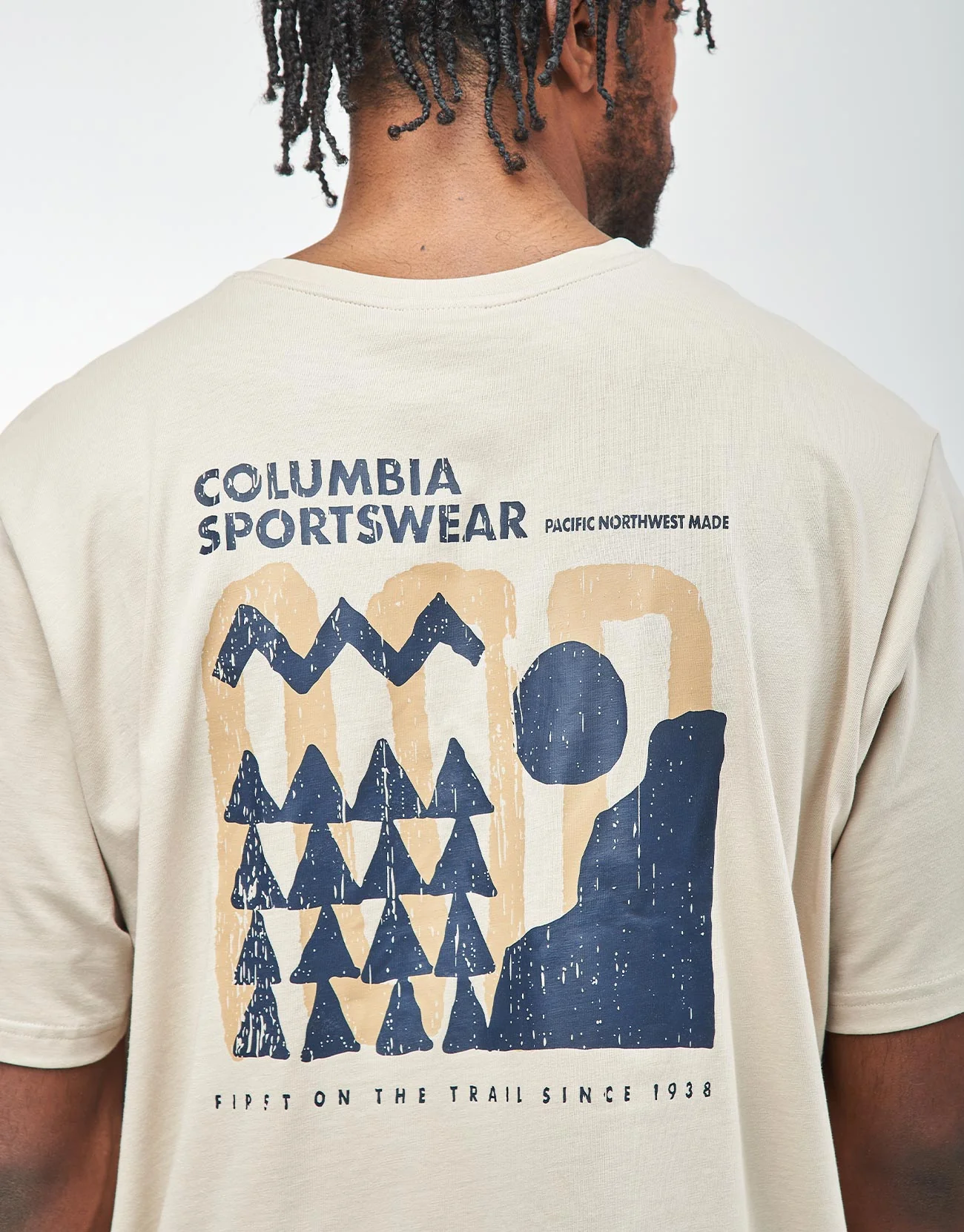 Columbia Explorers Canyon™ Back T-Shirt - Dark Stone/Explore Outdoors - Image 3