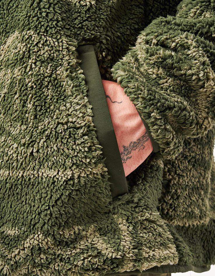 Columbia Rugged Ridge™ High Pile Half Zip Fleece - Greenscape Deschutes Days - Image 4