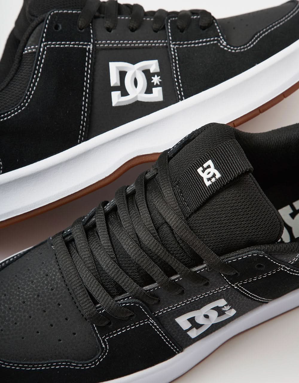 DC Lynx Zero Skate Shoes - Black/Black/White - Image 4