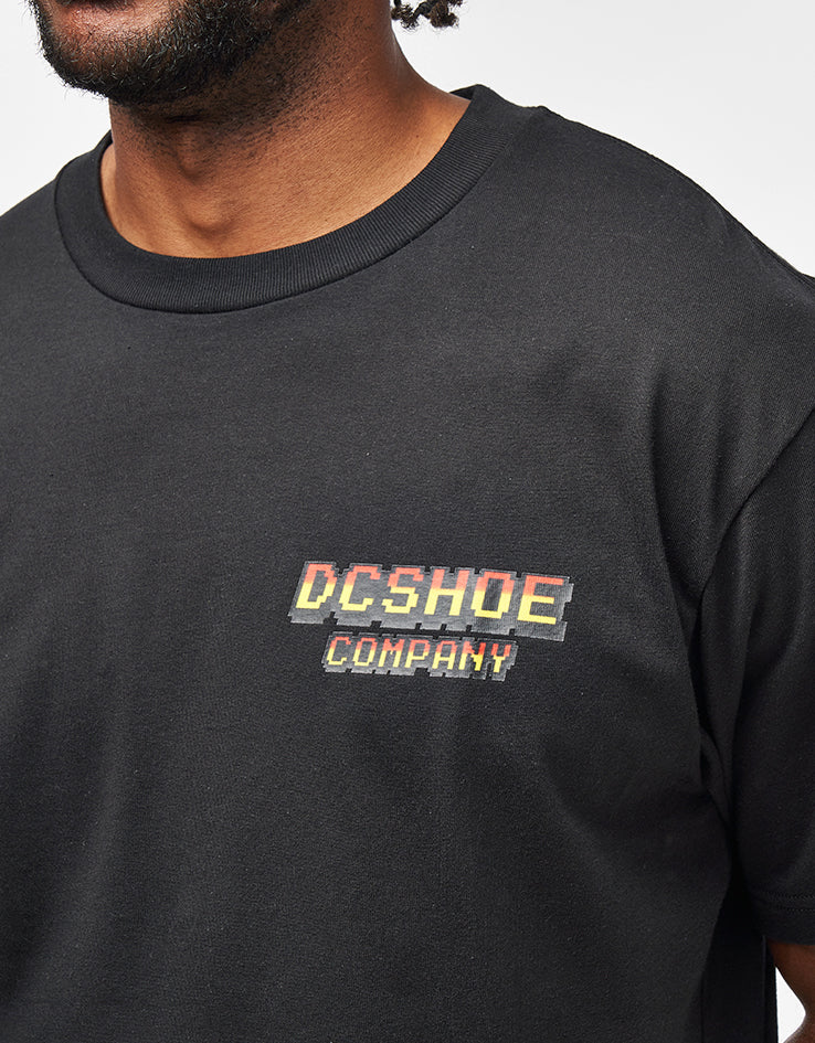 DC Two Bit T-Shirt - Black - Image 4