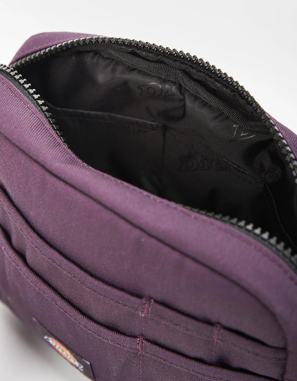 Dickies Moreauville Messenger Cross Body Bag - Plum Perfect - Image 7