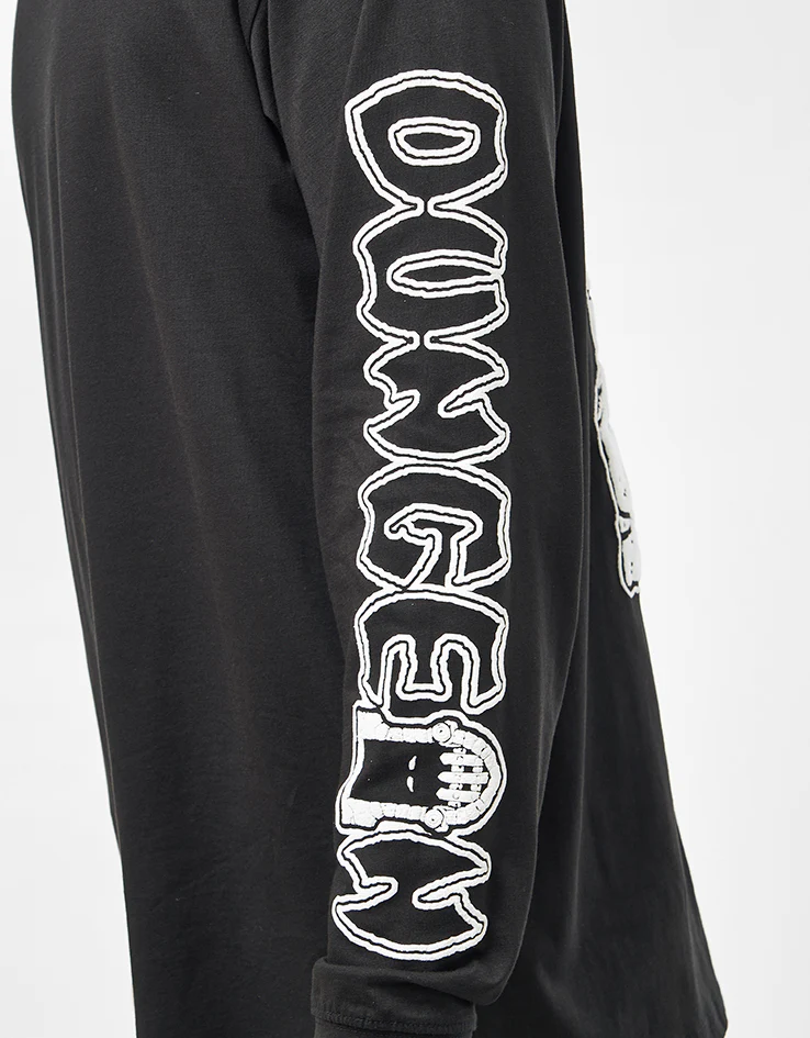 Dungeon Portcullis L/S T-Shirt - Black - Image 4