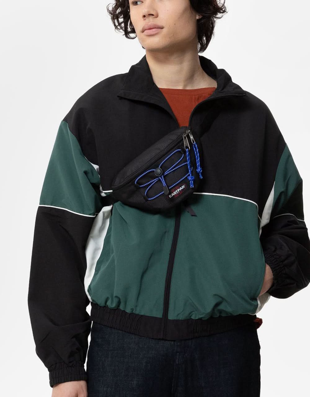 Eastpak Springer Cross Body Bag - Outsite Blue - Image 5
