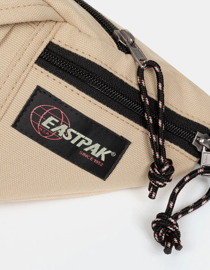 Eastpak Way Hot Waist Pak'R Cross Body Bag - Vintage Beige - Image 3