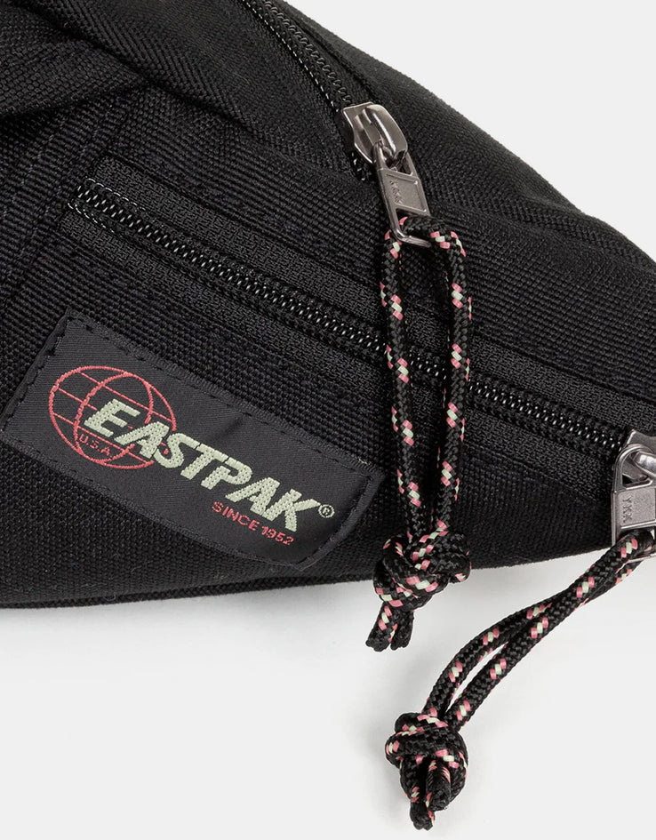 Eastpak Way Hot Waist Pak'R Cross Body Bag - Vintage Black - Image 3