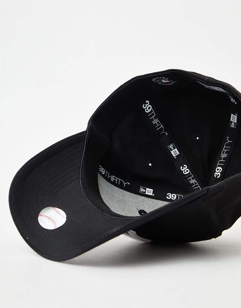 New Era 39Thirty League Basic New York Yankees Cap - Black/White - Image 5