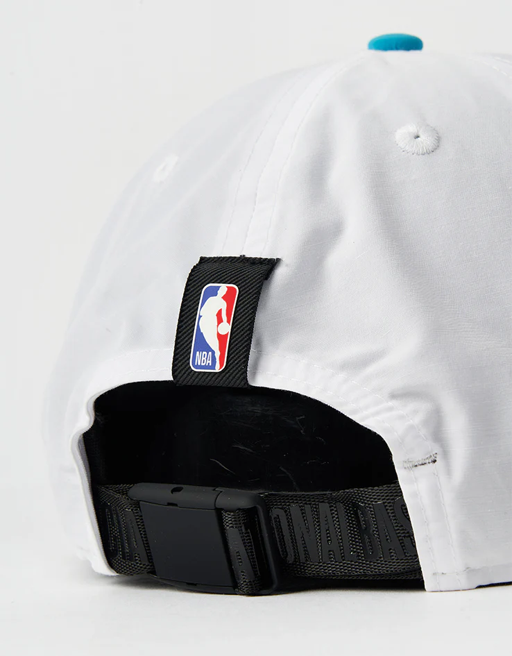 New Era Charlotte Hornets NBA Draft Golfer Strapback Cap - White/Teal - Image 4