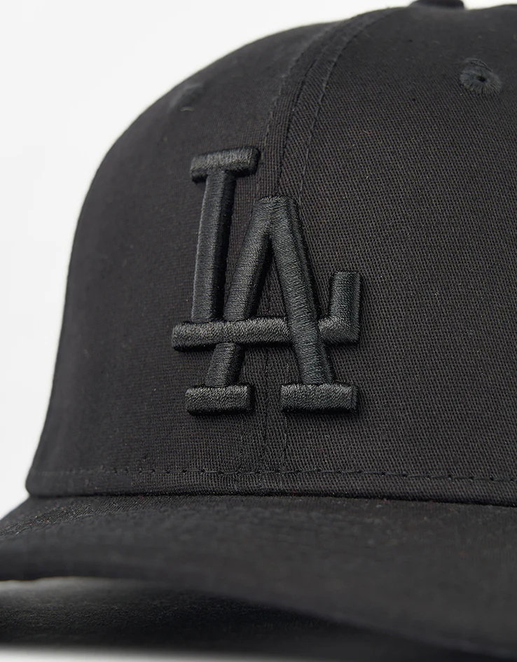 New Era Los Angeles Dodgers Monochrome 9Seventy® Snapback Cap - Black/Black - Image 2