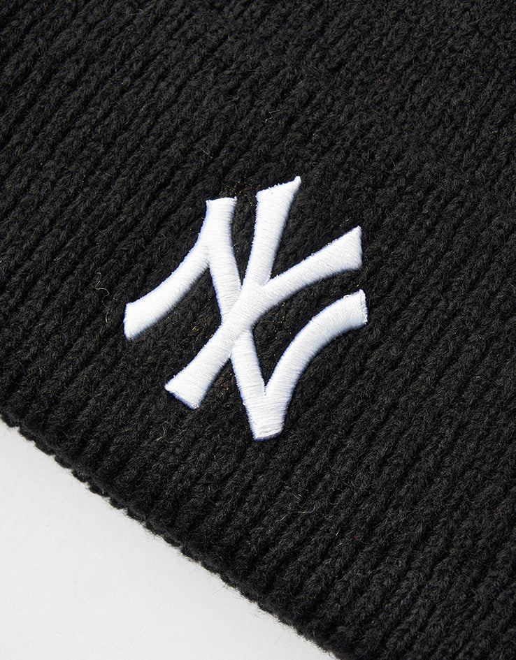 New Era New York Yankees MLB World Series Beanie - Black - Image 2