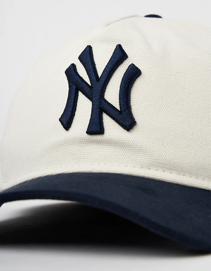 New Era New York Yankees Script PC Golfer Snapback Cap - Ivory/Navy - Image 2