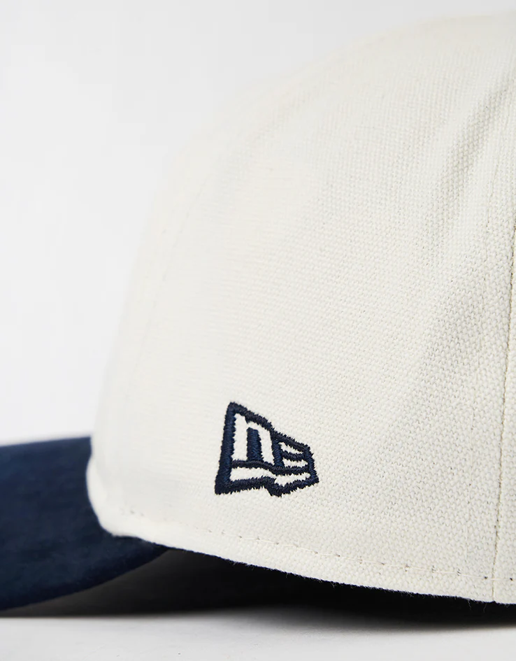 New Era New York Yankees Script PC Golfer Snapback Cap - Ivory/Navy - Image 3