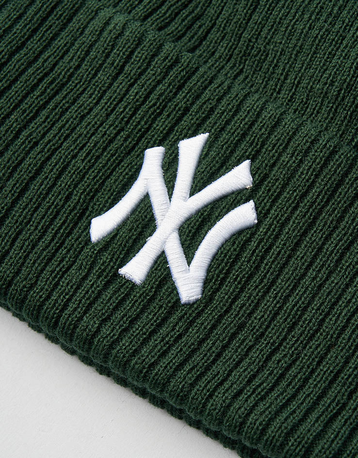 New Era New York Yankees Wide Cuff Beanie - Dark Green - Image 2
