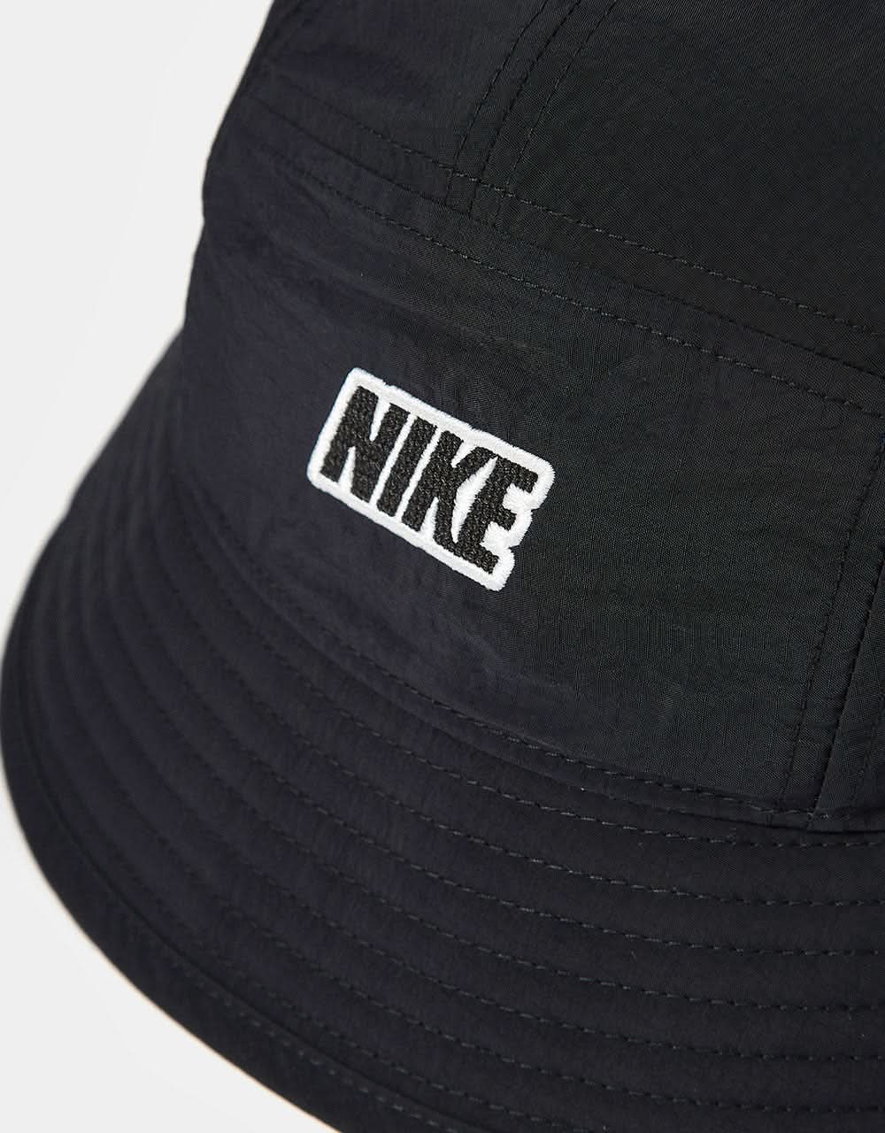 Nike Apex Outdoor Bucket Hat - Black/Summit White - Image 2