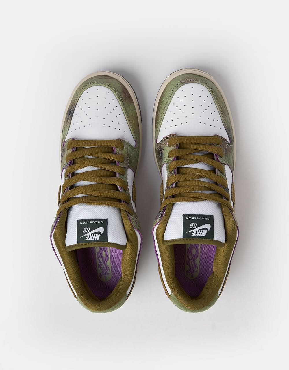 Nike SB 'Alexis Chameleon' Dunk Low Pro QS Skate Shoes - Oil Green/Desert Moss-White - Image 4