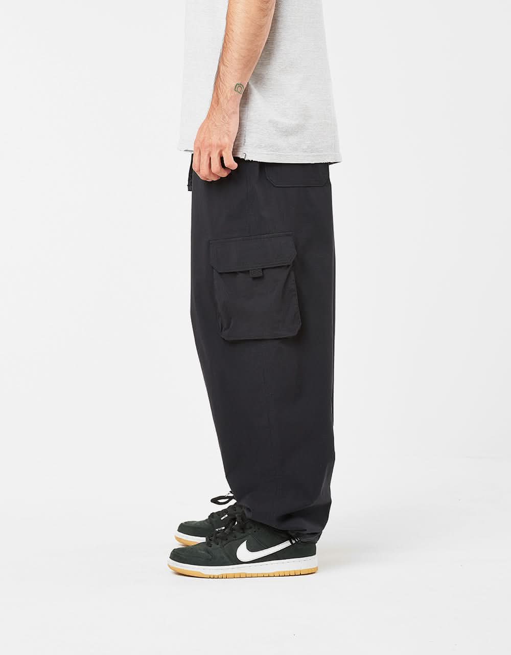 Nike SB Belted Kearny Cargo Pant - Black/White - Image 2