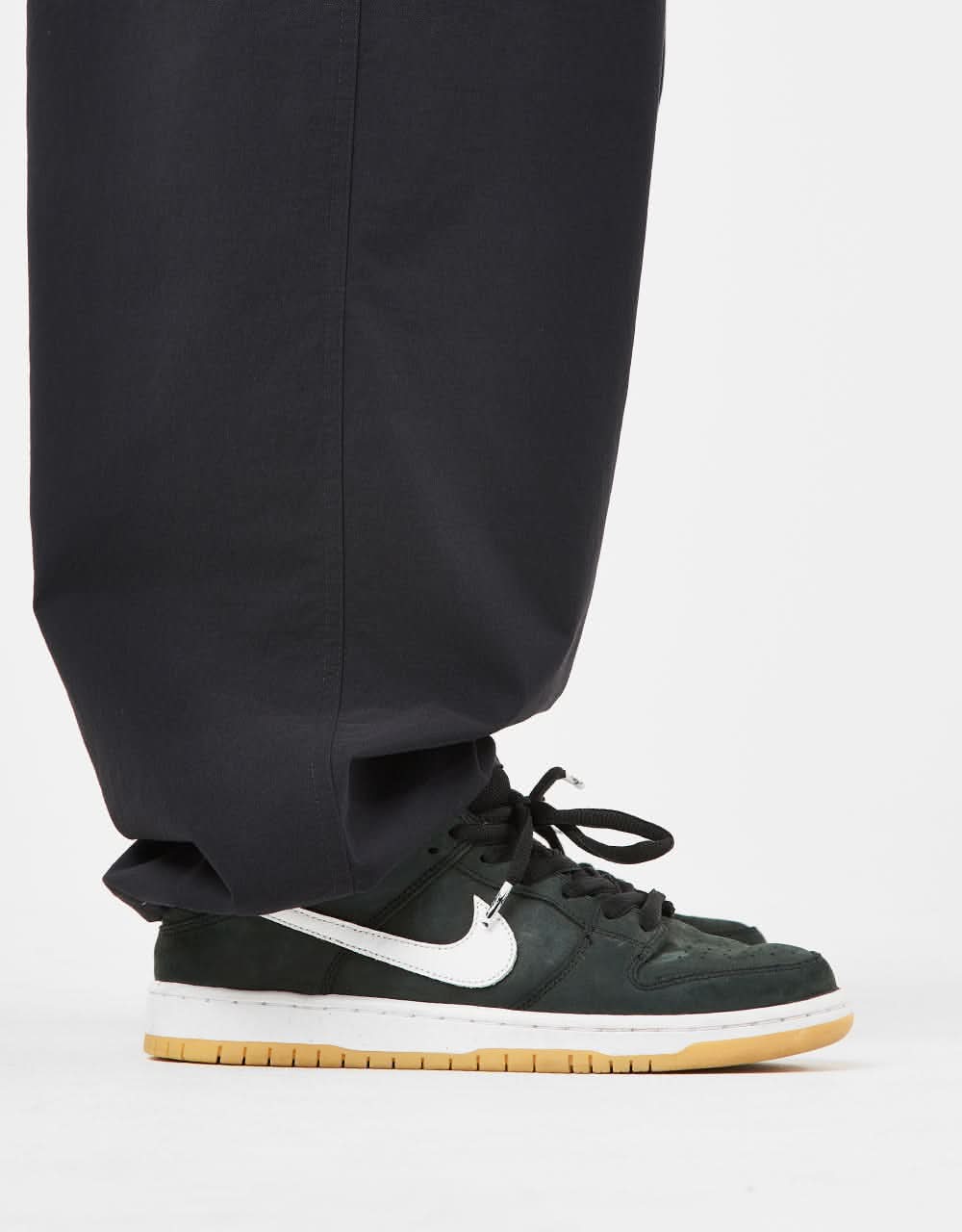 Nike SB Belted Kearny Cargo Pant - Black/White - Image 8