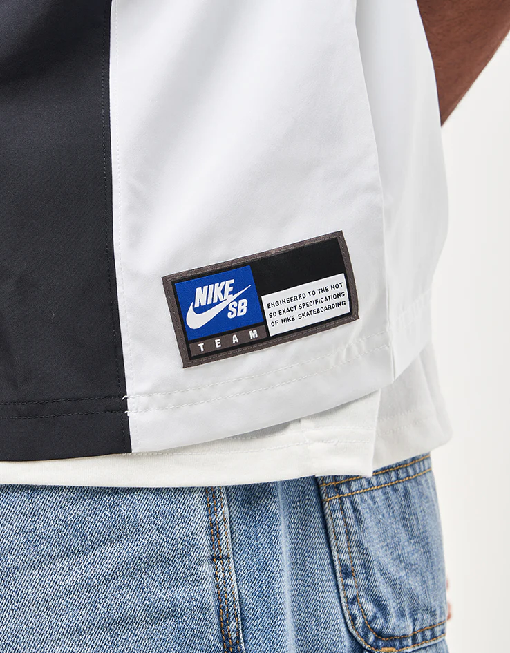 Nike SB Bowler Woven S/S Shirt - Black/White/White - Image 4