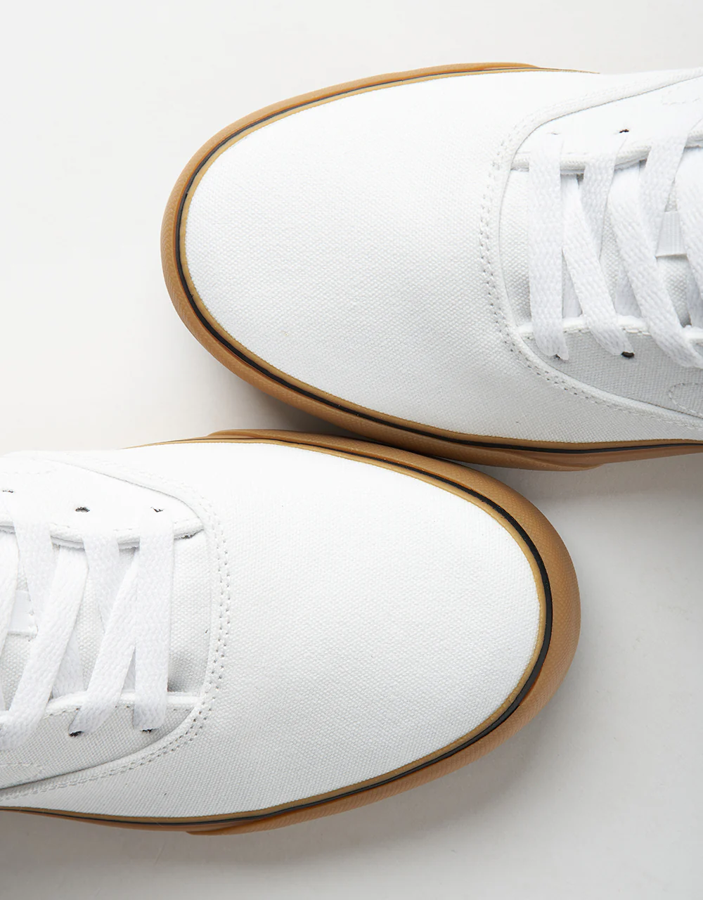 Nike SB Chron 2 Canvas Skate Shoes - White/Black-White-Gum Light Brown - Image 4