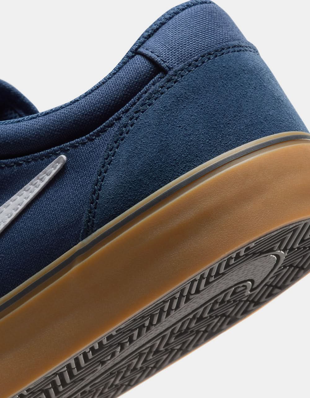 Nike SB Chron 2 Skate Shoes - Navy/White-Navy-Gum Lt Brown-Black - Image 5