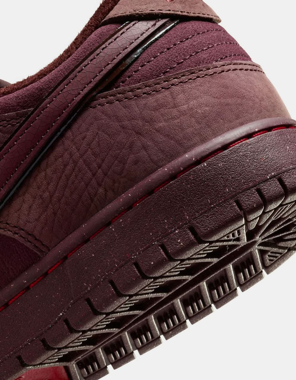 Nike SB 'City of Love' Dunk Low Premium Skate Shoes - Burgundy Crush/Dk Team Red-Earth-Dk Pony-Univ Red-Earth - Image 9