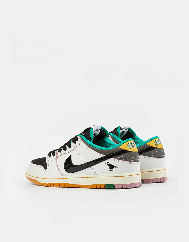 Nike SB 'CSEF' Dunk Low Pro QS Skate Shoes - Summit White/Black-White-Iron Grey - Image 4