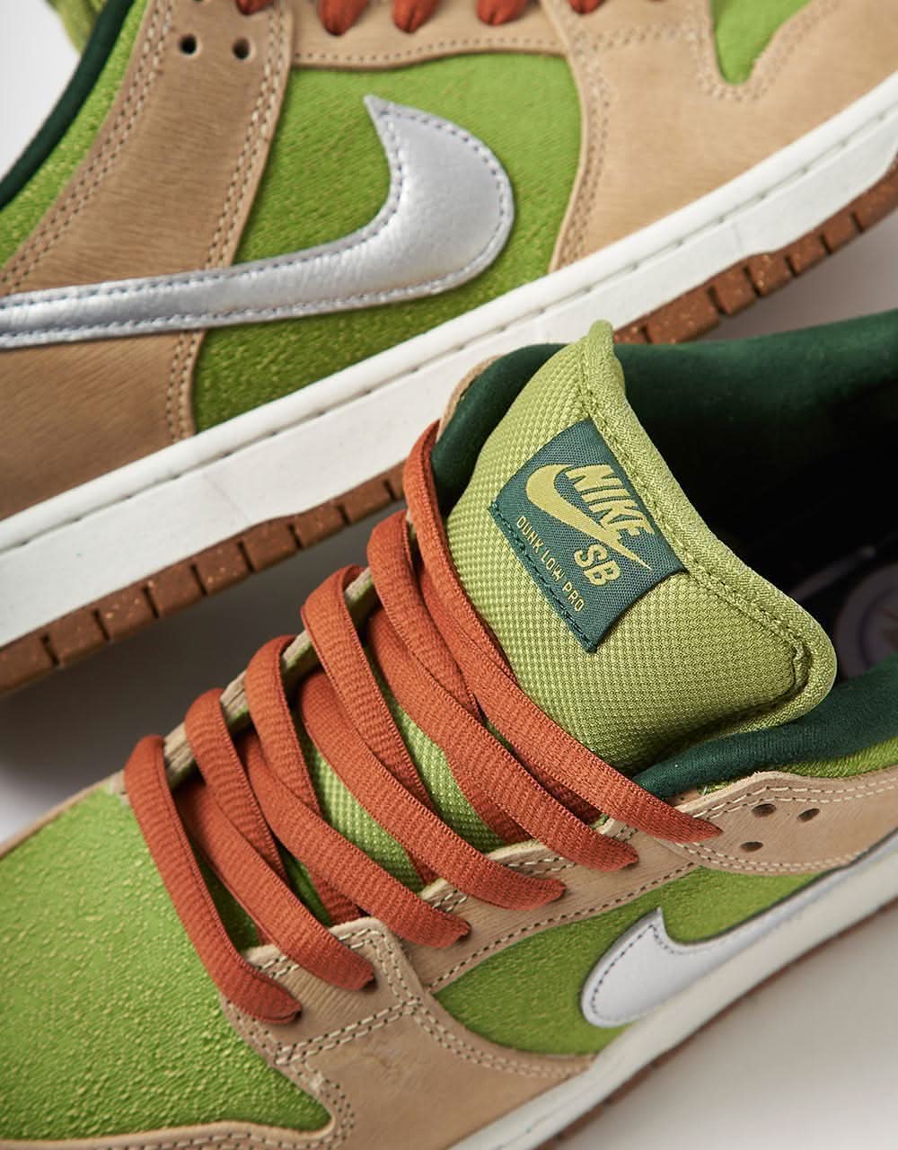 Nike SB 'Escargot' Dunk Low Pro WC Skate Shoes - Sesame/Metallic Silver-Pear-Fir - Image 4
