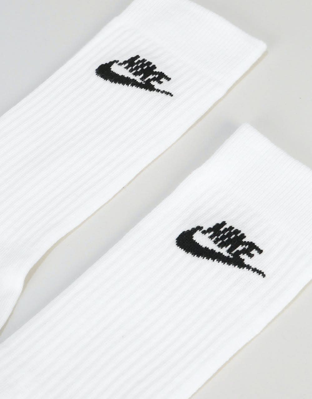 Nike Everyday Essential Crew Socks 3 Pack - White/Black - Image 2