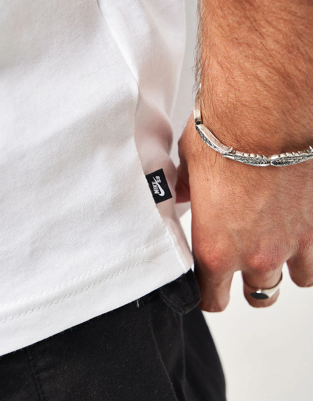 Nike SB Flip Phone T-Shirt - White - Image 4