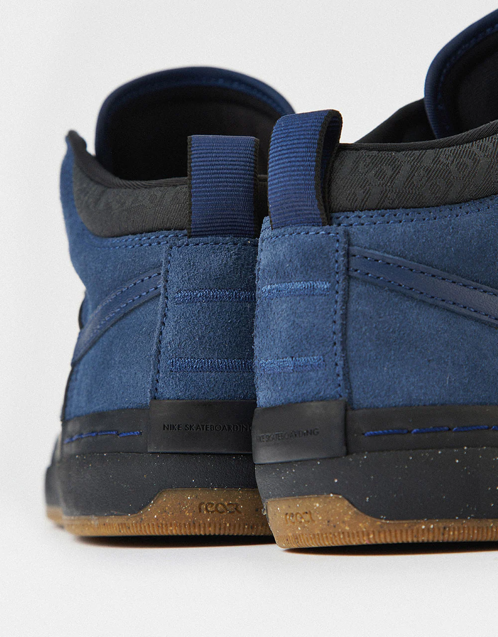 Nike SB React Leo Skate Shoes - Navy/Navy-Black-Anthracite - Image 6