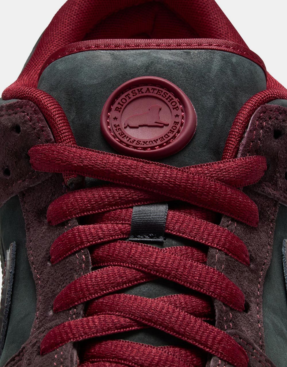Nike SB 'Riot' Dunk Low Pro QS Skate Shoes - Mahogany/Dark Beetroot-Team Red-Sail - Image 7