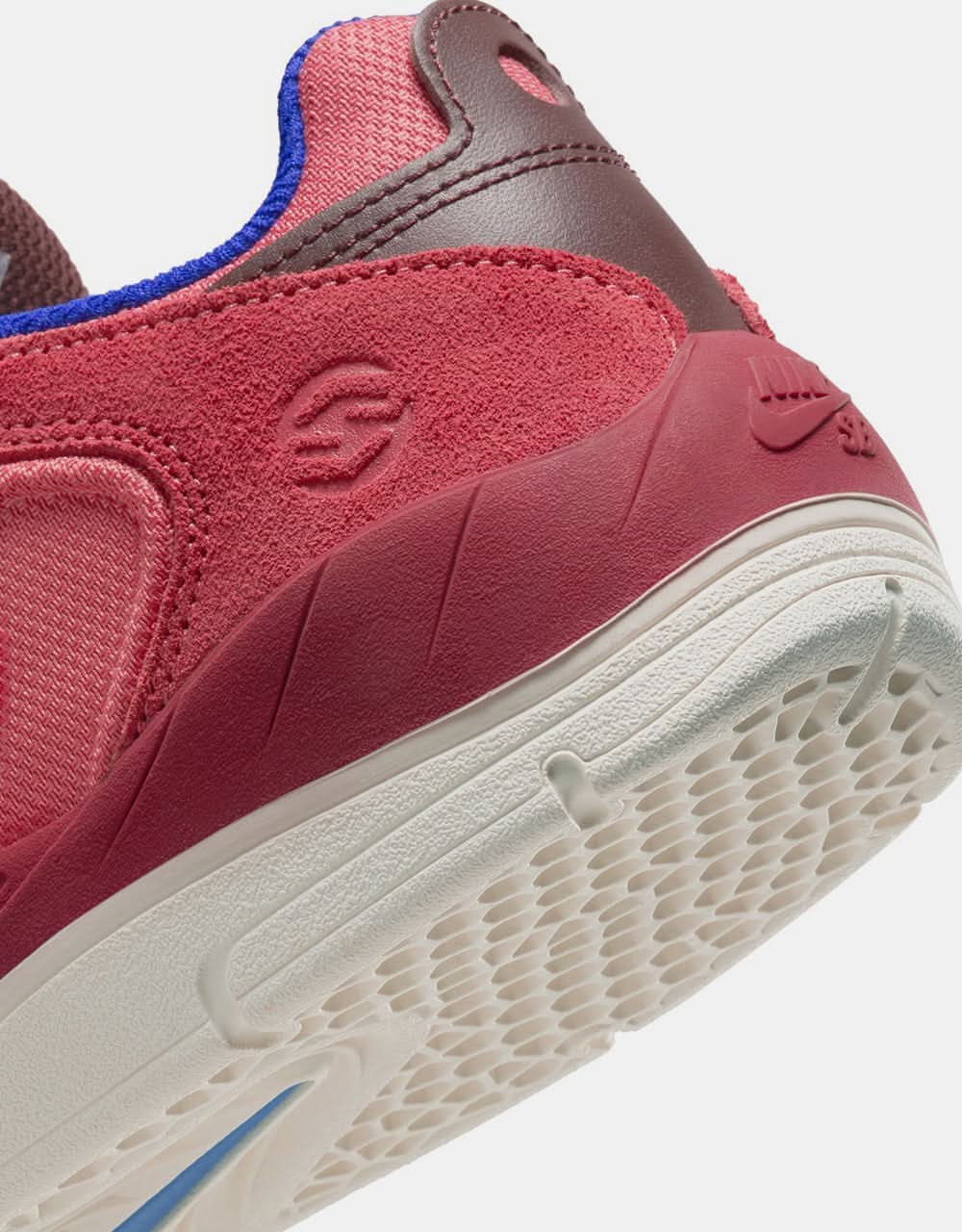Nike SB Vertebrae TE Skate Shoes - Adobe/Melon Tint-Earth-Noble Red-Pale Ivory-Racer Blue - Image 5