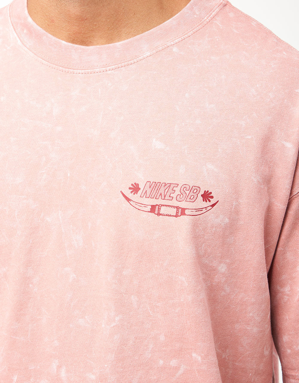 Nike SB Western Bee T-Shirt - Red Stardust - Image 4