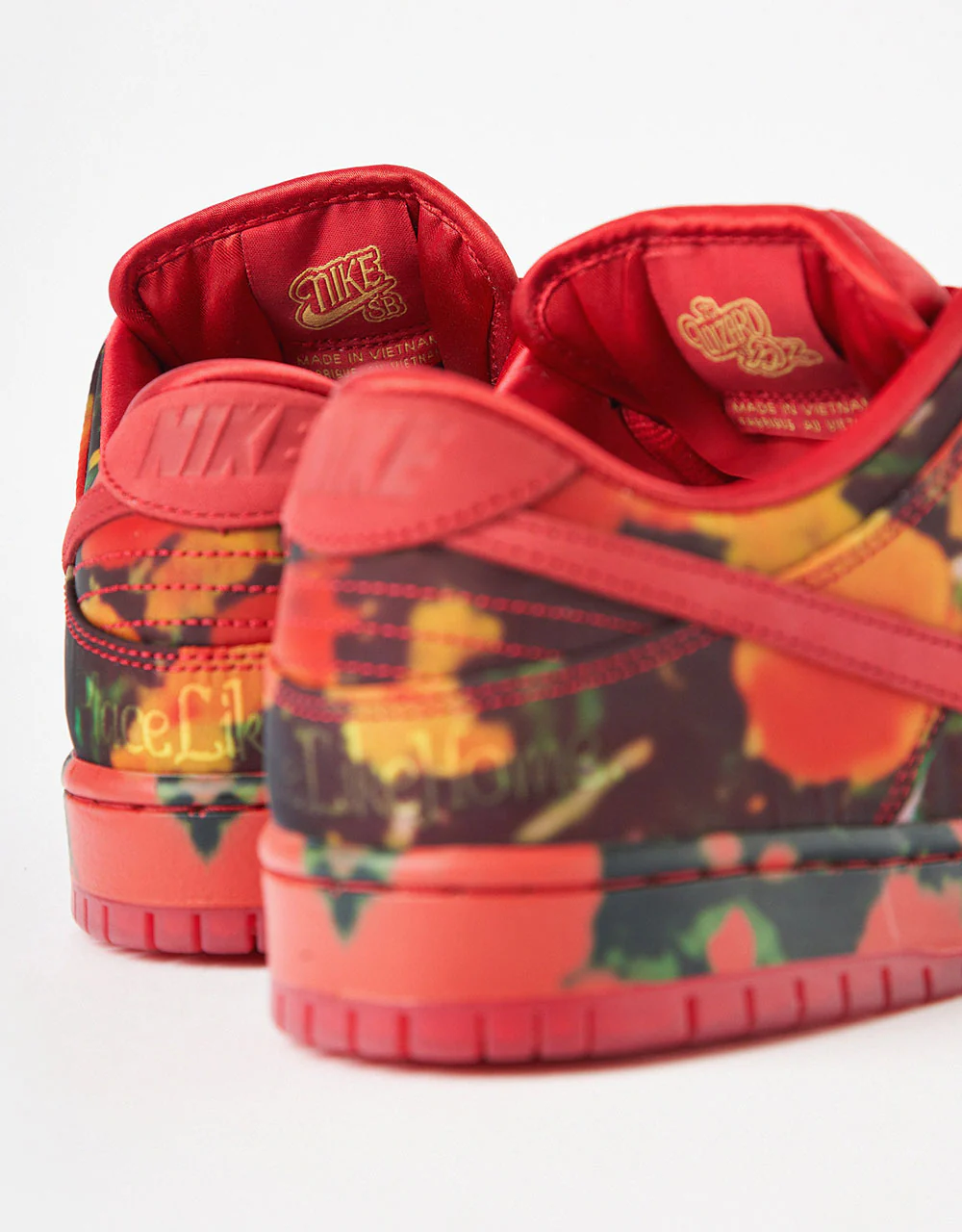 Nike SB 'Wizard of Oz' Dunk Low Pro QS Skate Shoes - Gym Red/University Red-Multi-Color - Image 11