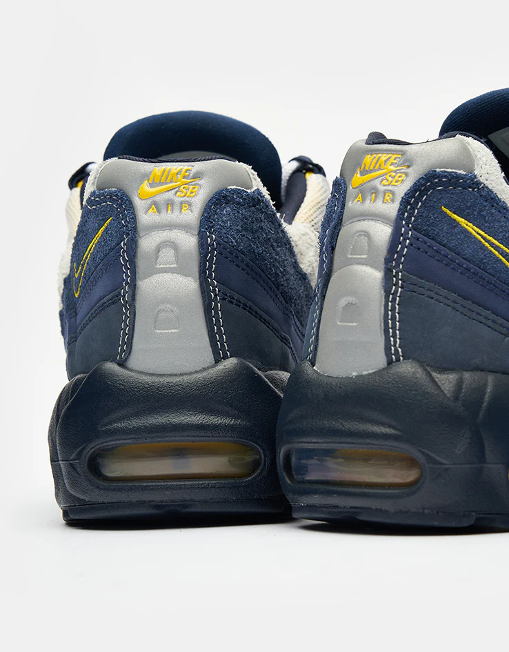 Nike SB x Eric Koston Air Max 95 Skate Shoes - Obsidian/Speed Yellow-Midnight Navy-Navy - Image 10