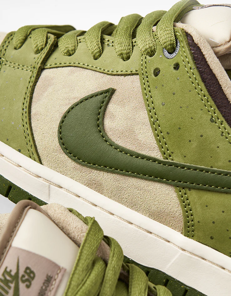 Nike SB 'Yuto' Dunk Low Pro QS Skate Shoes - Asparagus/Legion Green-Lt Khaki - Image 8
