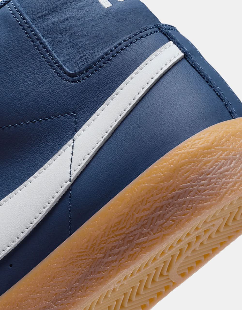 Nike SB Zoom Blazer Mid ISO Skate Shoes - Navy/White-Navy-Gum Lt Brown-Midnight Navy-Safety Orange - Image 4