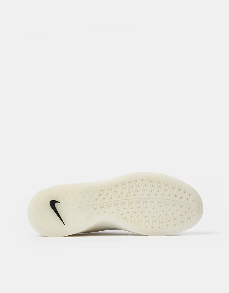 Nike SB Zoom Nyjah 4 Skate Shoes - White/Black-White-Black - Image 8