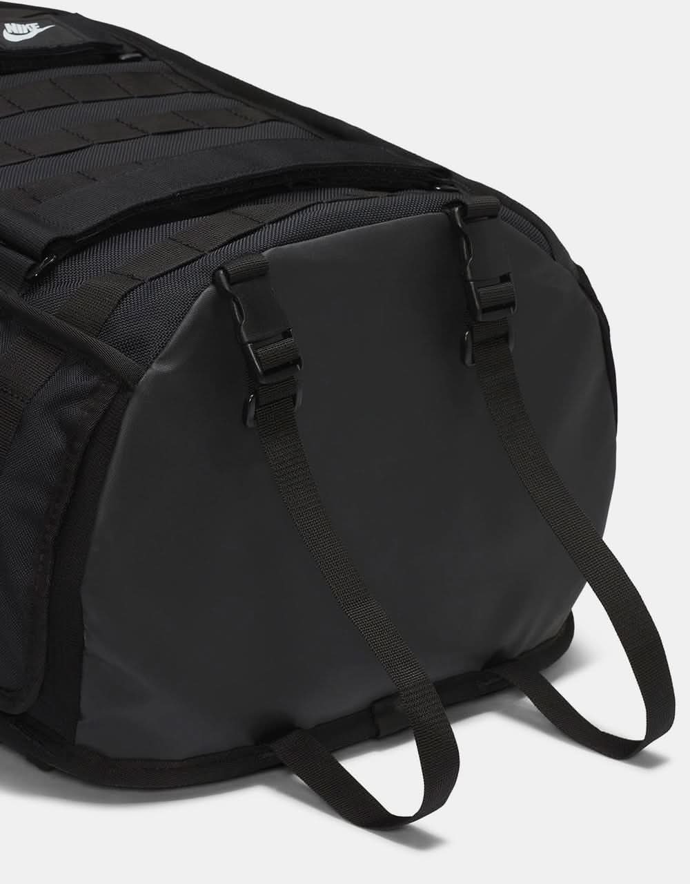 Nike Sportswear RPM Skatepack - Black/Black/White - Image 10