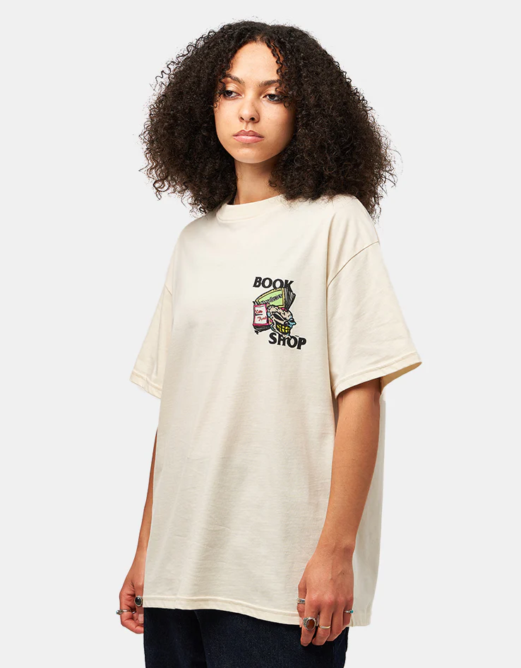 Pas De Mer Black Book T-Shirt - Cream - Image 7