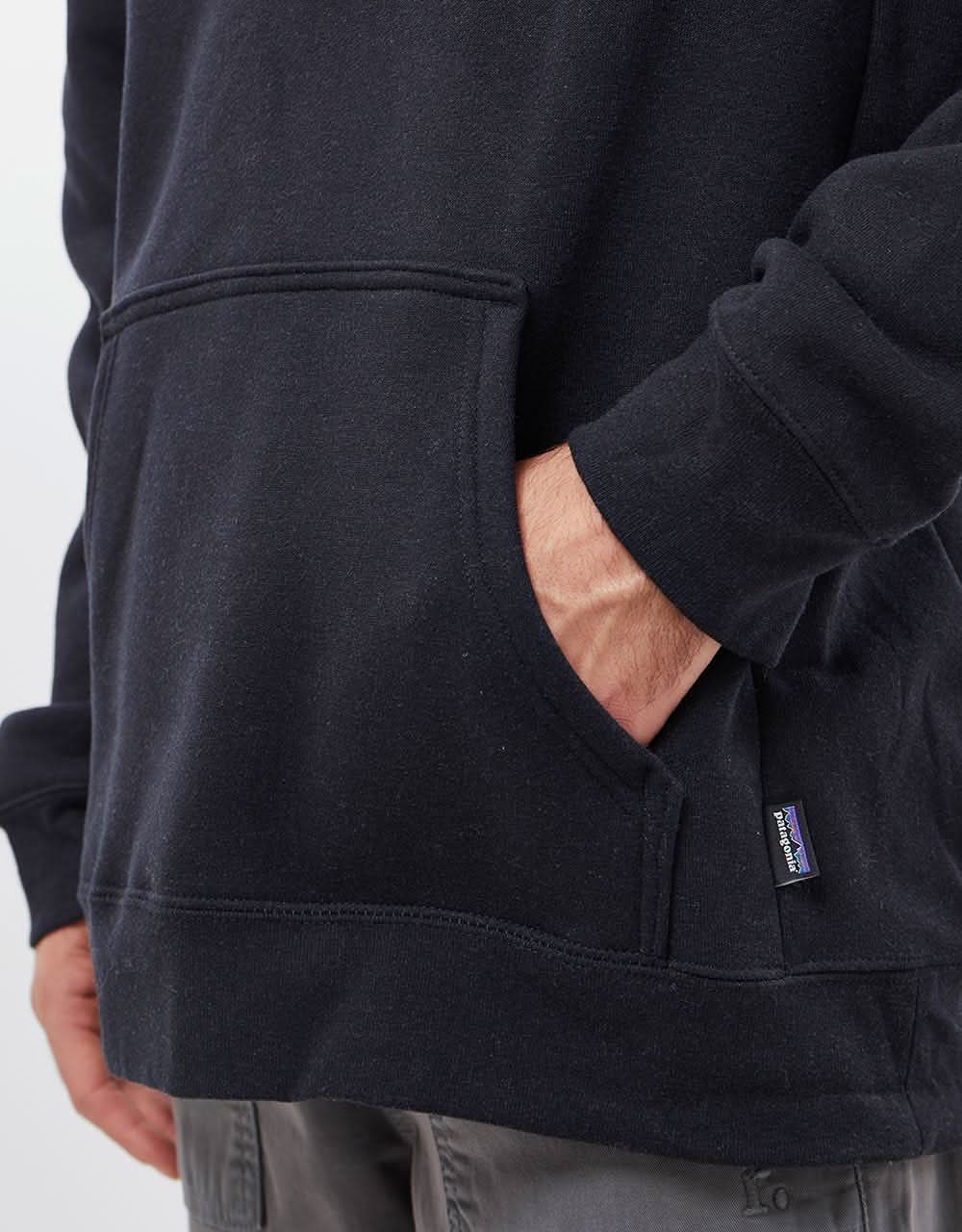 Patagonia Fitz Roy Icon Uprisal Pullover Hoodie - Ink Black - Image 4