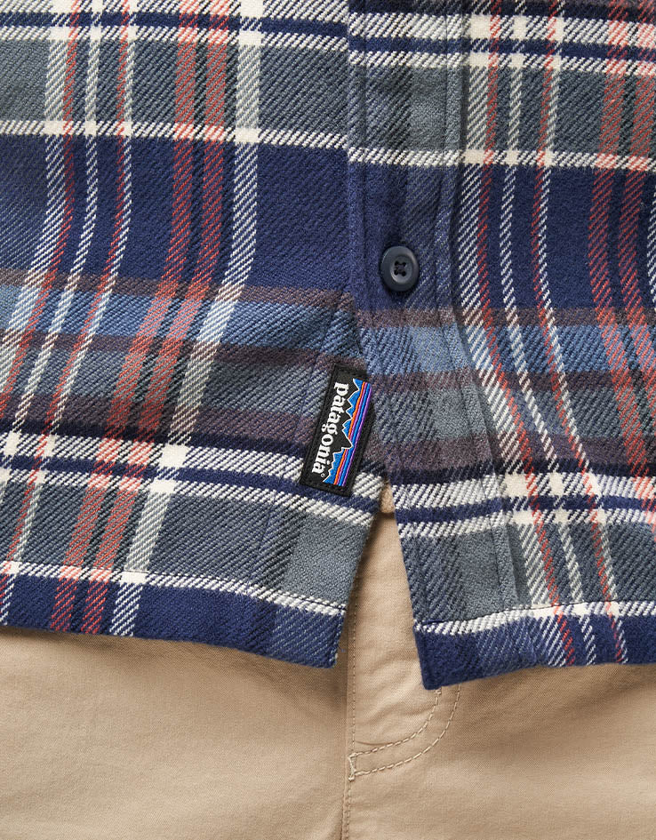 Patagonia Fjord L/S Flannel Shirt - Adventurer: New Navy - Image 4