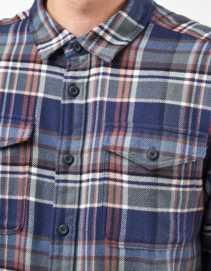 Patagonia Fjord L/S Flannel Shirt - Adventurer: New Navy - Image 5
